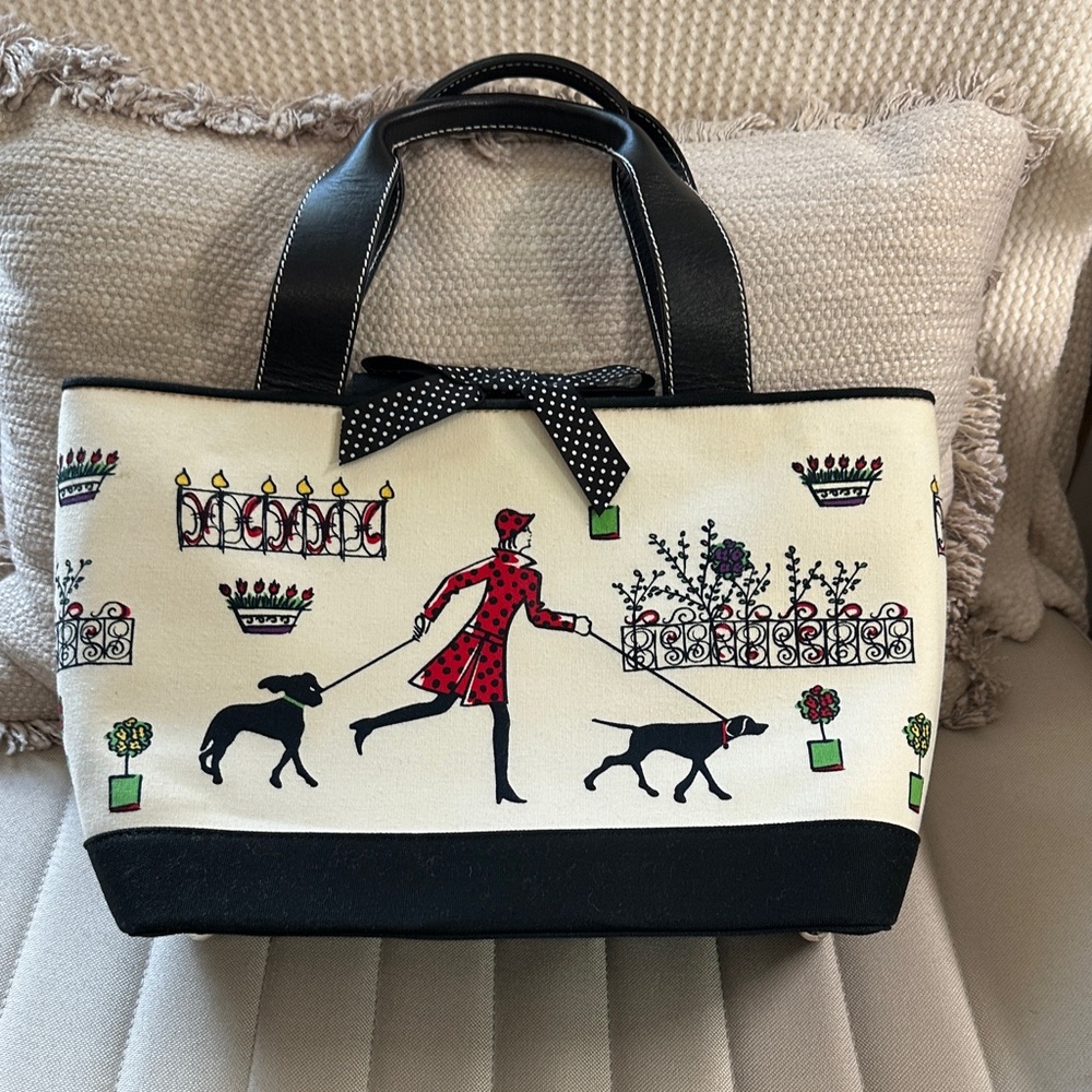 Stylish Black and Cream Tote Bag~Vintage Talbots Handbag/Purse Paris